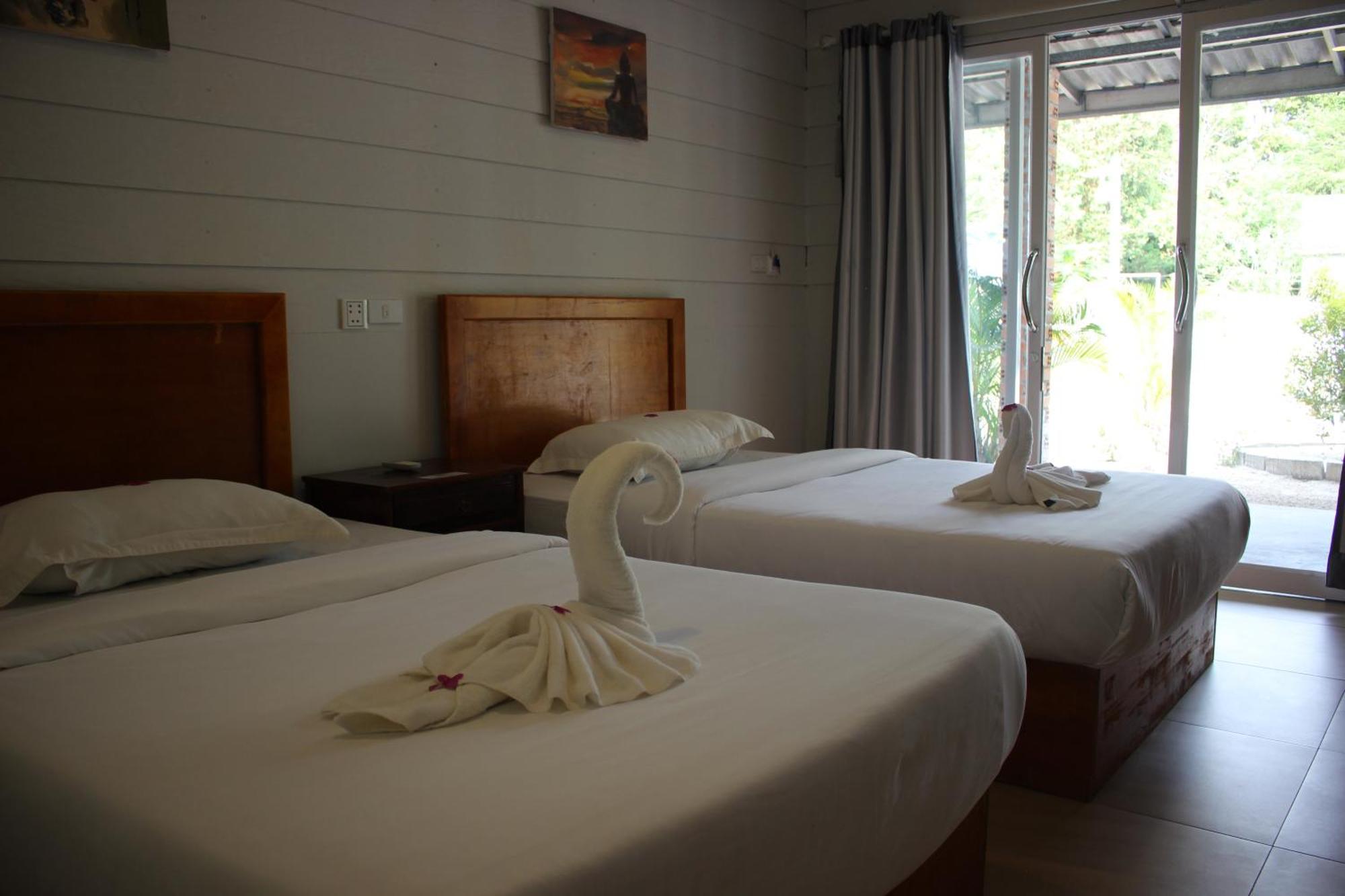 Scarlet Sails Hostel Kaoh Touch Exterior photo